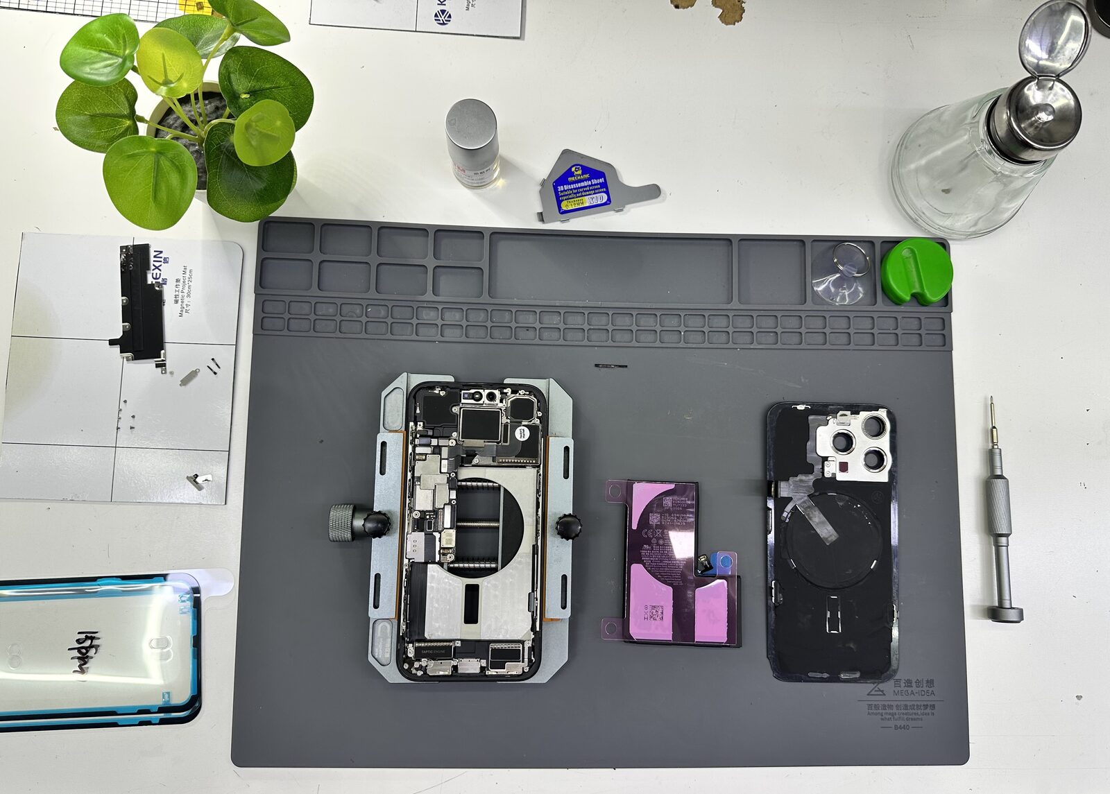 Ремонт iPhone 14 Plus в сервисе iFresh.One — фото процесса