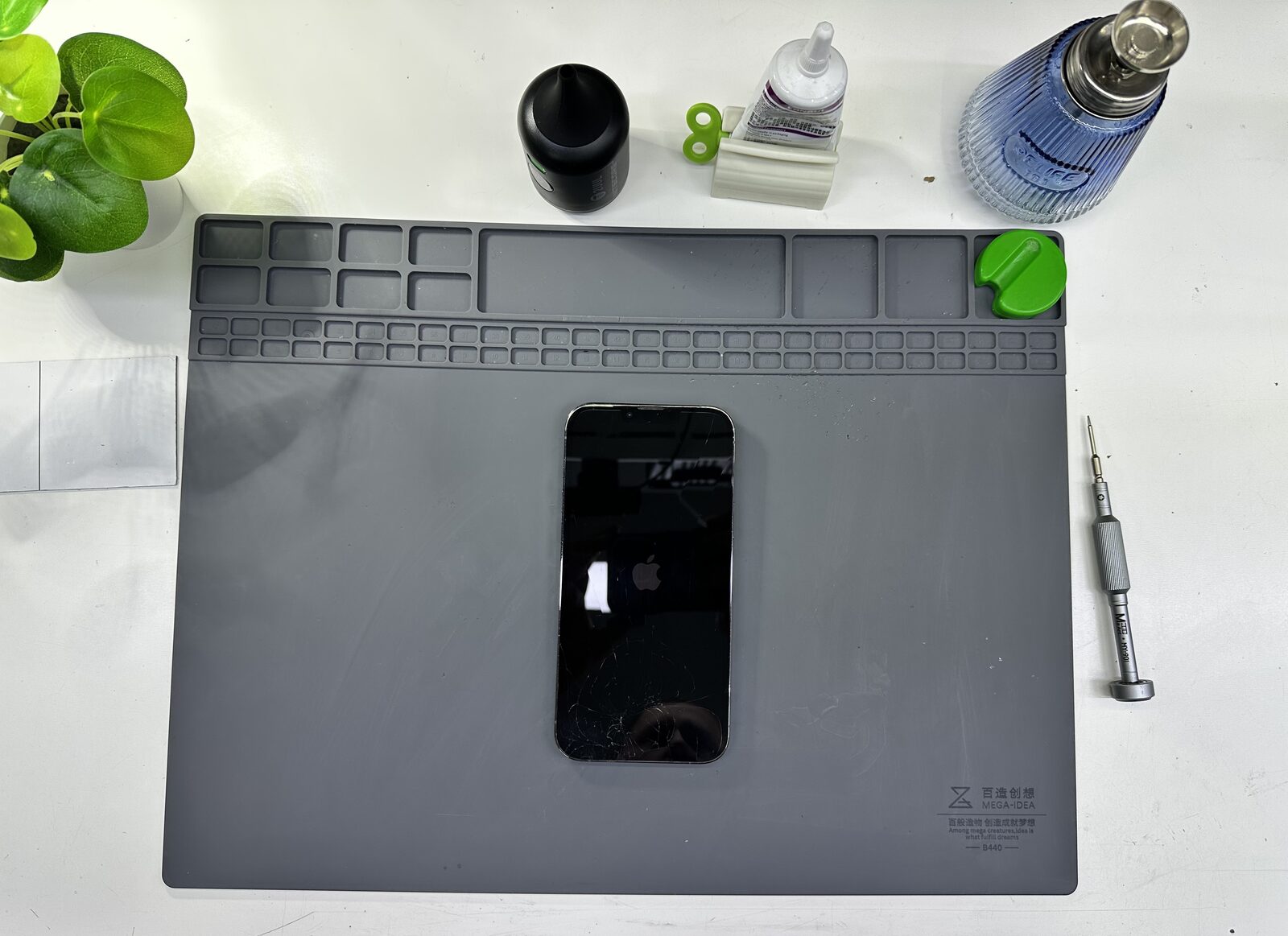 Ремонт iPhone 14 Pro в сервисе iFresh.One — фото процесса