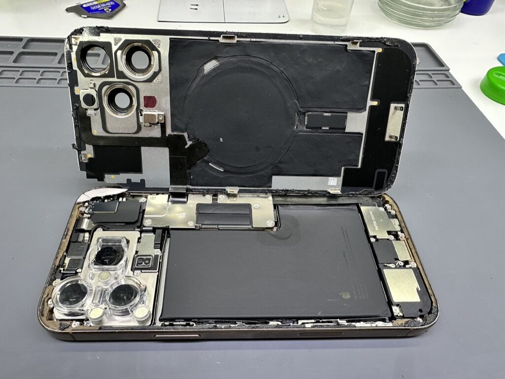 Ремонт iPhone 11 Pro Max в сервисе iFresh.One — фото процесса