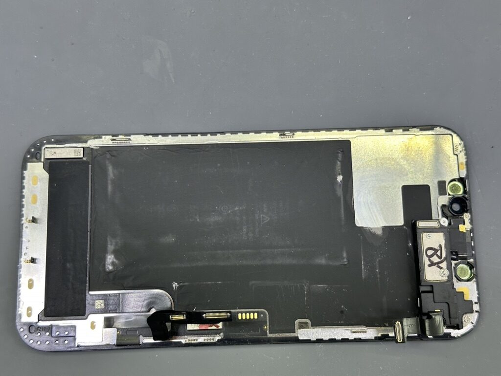 Ремонт iPhone 13 в сервисе iFresh.One — фото процесса