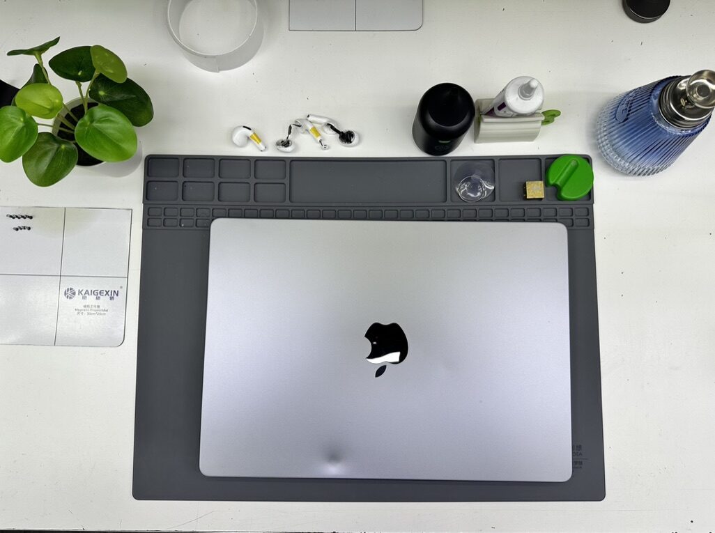 Ремонт MacBook Pro 16 M4 в сервисе iFresh.One — фото процесса
