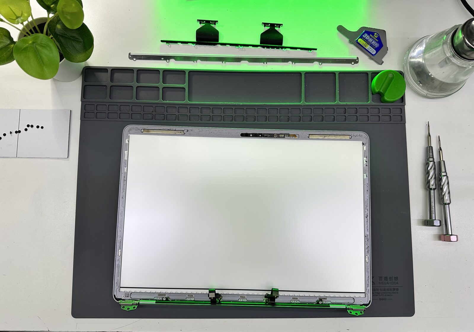 Ремонт MacBook Pro 14 M4 в сервисе iFresh.One — фото процесса