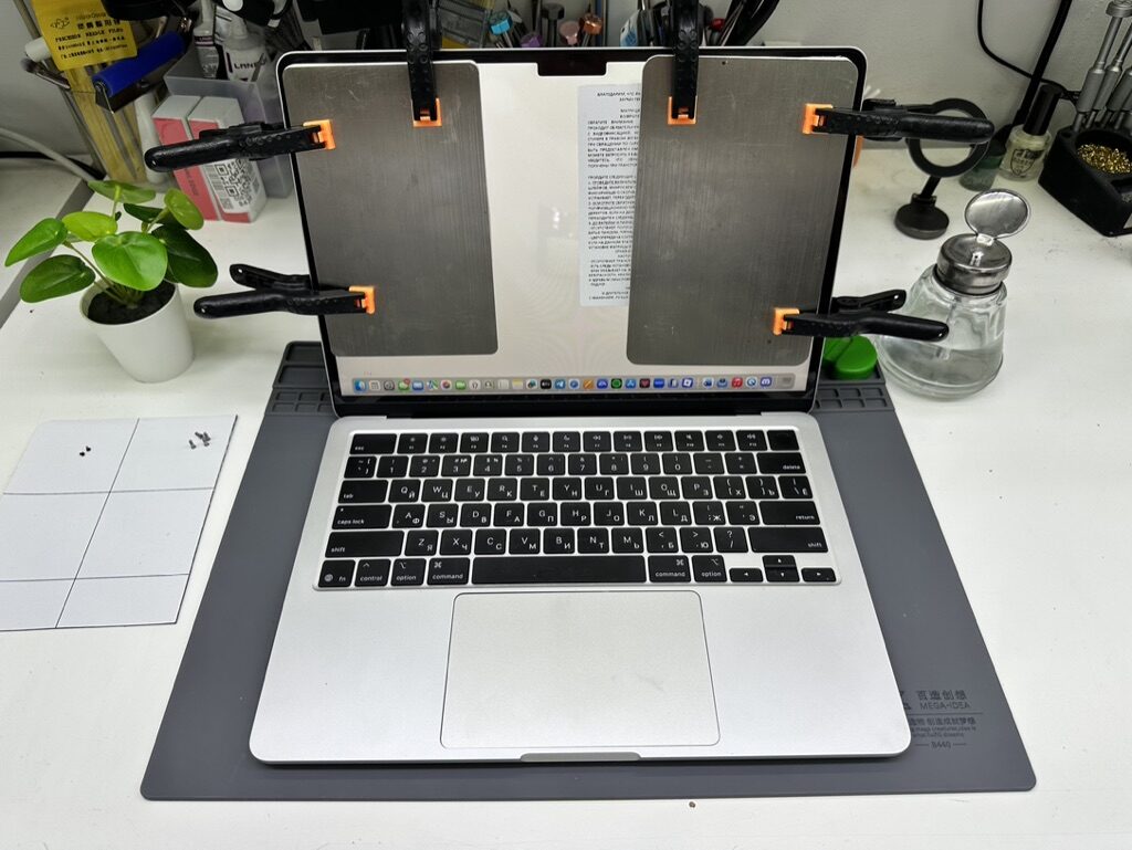 Ремонт MacBook Pro 14 M4 в сервисе iFresh.One — фото процесса