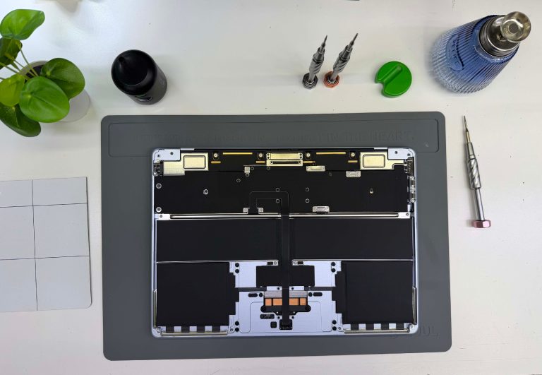 Замена матрицы MacBook Air 13 M5 — разбираю макбук